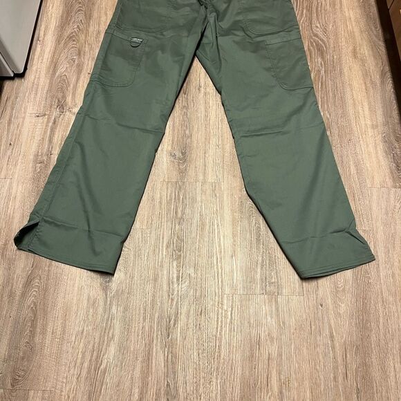 NWT Cherokee Boot Flare Medical Scrubs - Picture 2 of 6